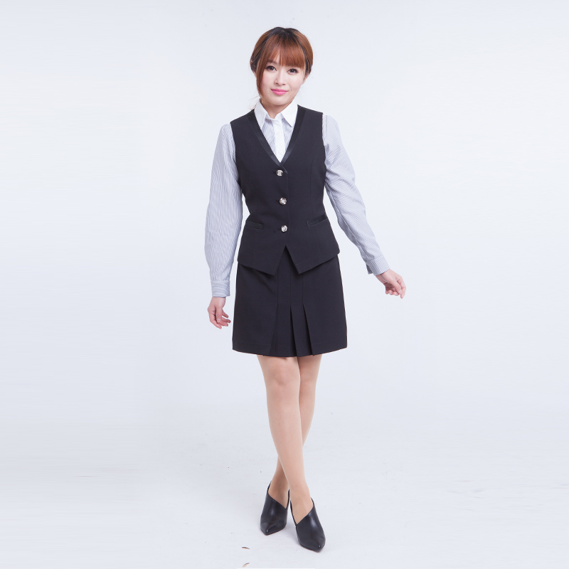 女套裝A36